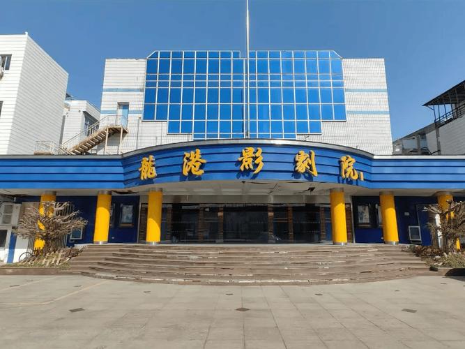 精品18久久久的相关介绍