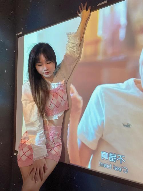 亚洲天堂男人免费的相关介绍