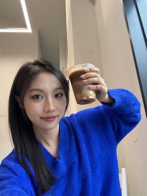 美少妇av的相关介绍