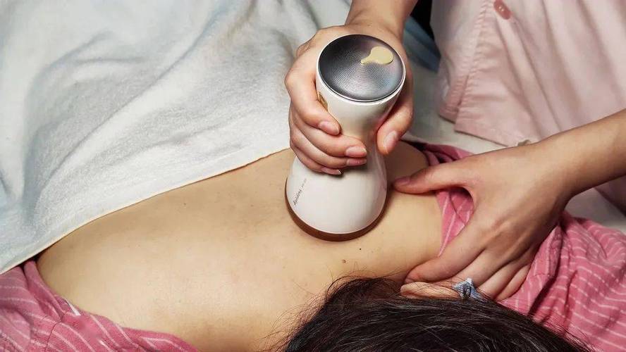 熟妇人妻啪啪的相关介绍