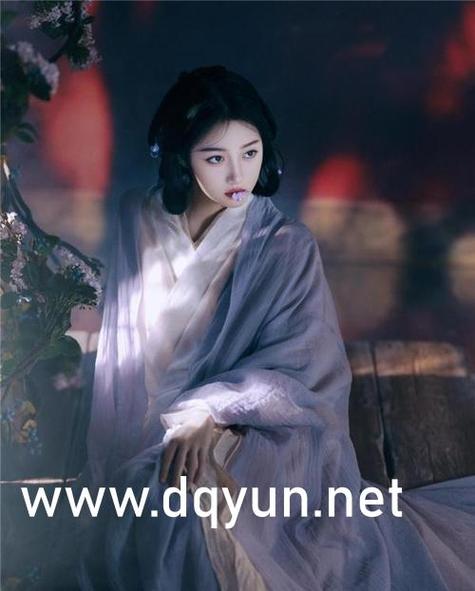 诱人的女秘书hd的相关介绍