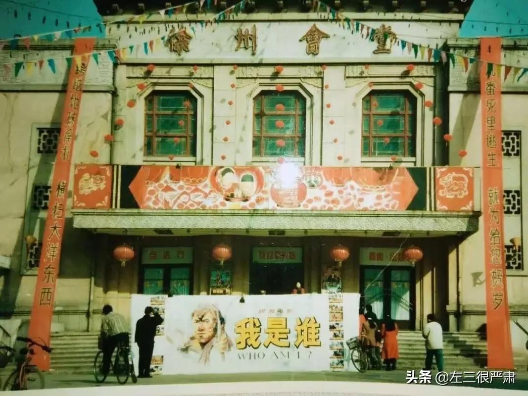 午夜激情久久精品的相关介绍