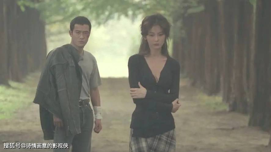 女秘书的大奶子的相关介绍