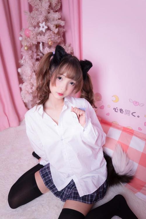 美女av一级片的相关介绍