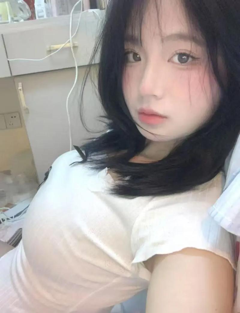动漫女生裸体诱惑的相关介绍