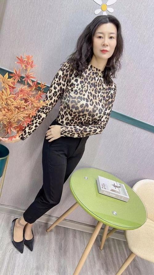 爆操美女老师视频的相关介绍