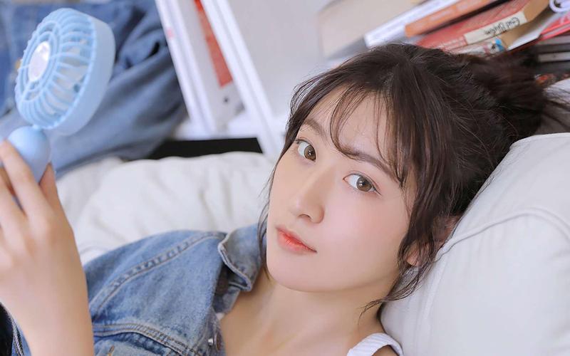 18禁黄在线观看的相关介绍