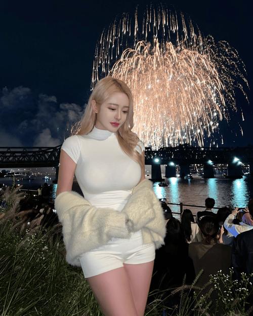 亚洲精品综合在线影院的相关介绍