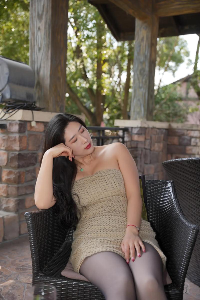 欧美熟妇欲又乱的相关介绍