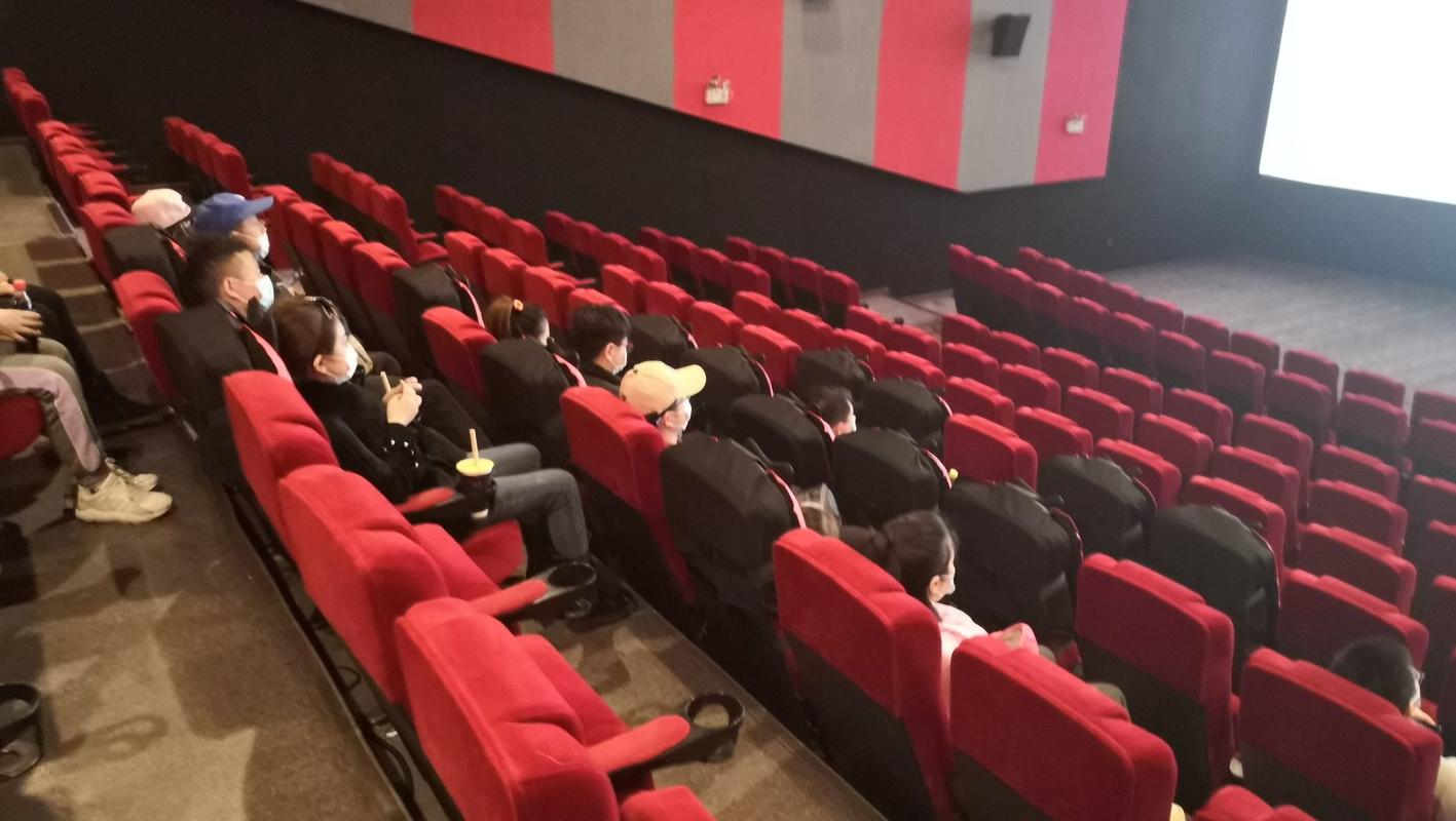 女老师和学生啪啪啪的相关介绍